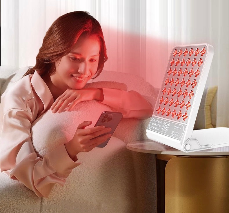 LED light source brightening and skin rejuvenation beauty device
